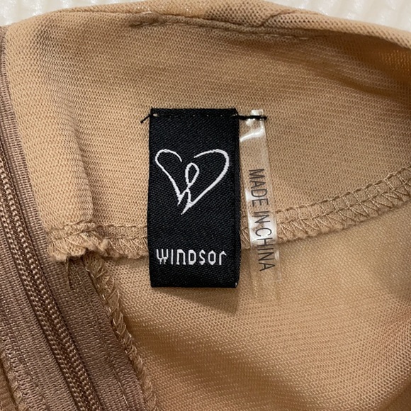 Windsor jewel mesh long sleeve nude top size L - Picture 4 of 5